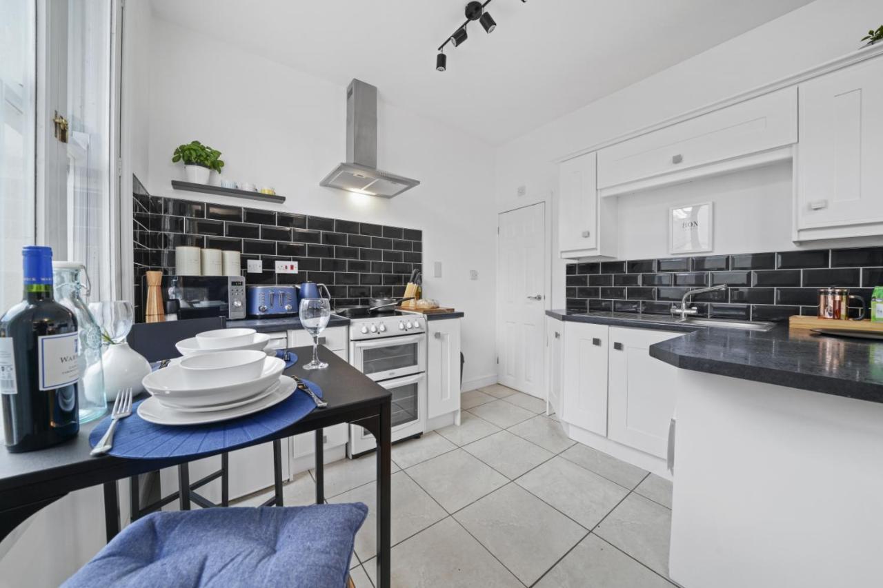Central Gem Of Leamington Spa - Sleeps 5 Apartment Екстериор снимка